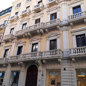 Umberto House 3*, קטאניה איטליה